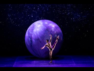 Ballerino italiano con stella sulla celebre pavimentazione di Hollywood, riconoscimento artistico internazionale, immagine di approfondimento