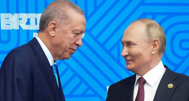 Erdogan, 'sono rimasti solo due leader nel mondo: io e Putin'