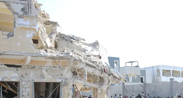 Somalia: esplosione e spari nel centro di Mogadiscio