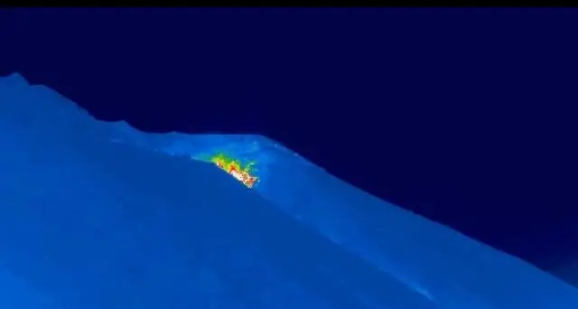 Stromboli: tracimazione lavica nella Sciara del fuoco
