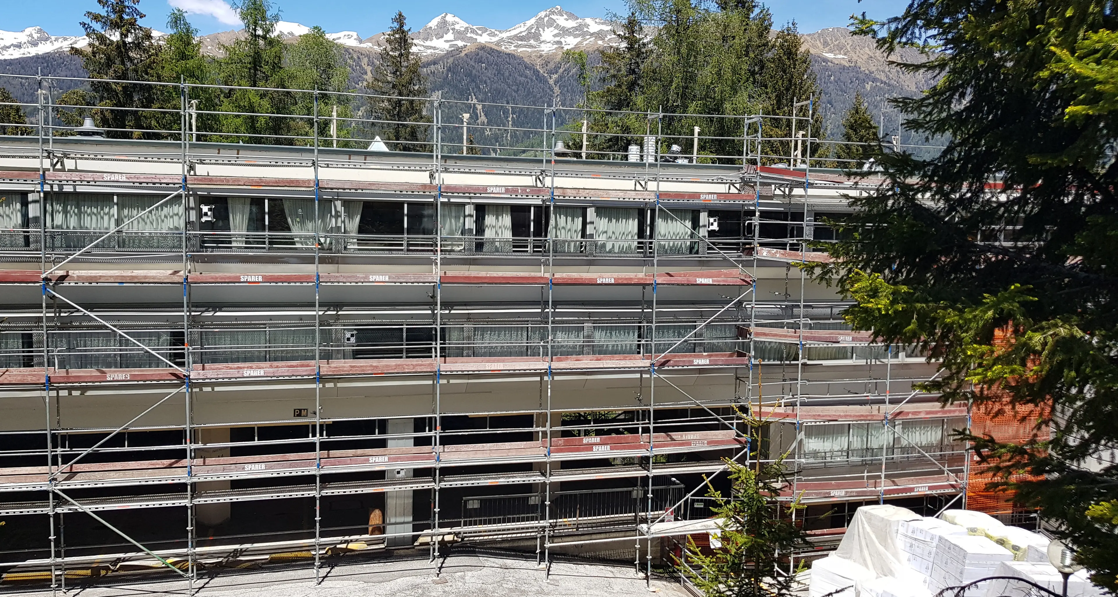 Marilleva, ritornano le gru: con il bonus 110% partono le grandi ristrutturazioni