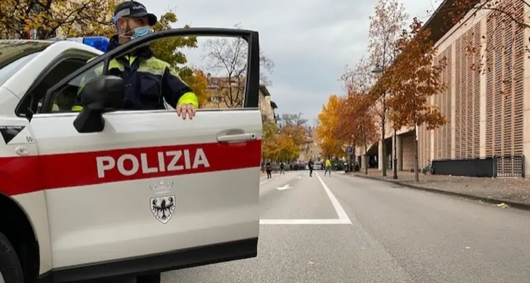 Più presenza della polizia locale sul territorio: approvata la mozione di Calzà