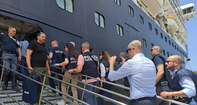 G7: sindacato polizia,'nave sequestrata, mancano ancora alloggi'