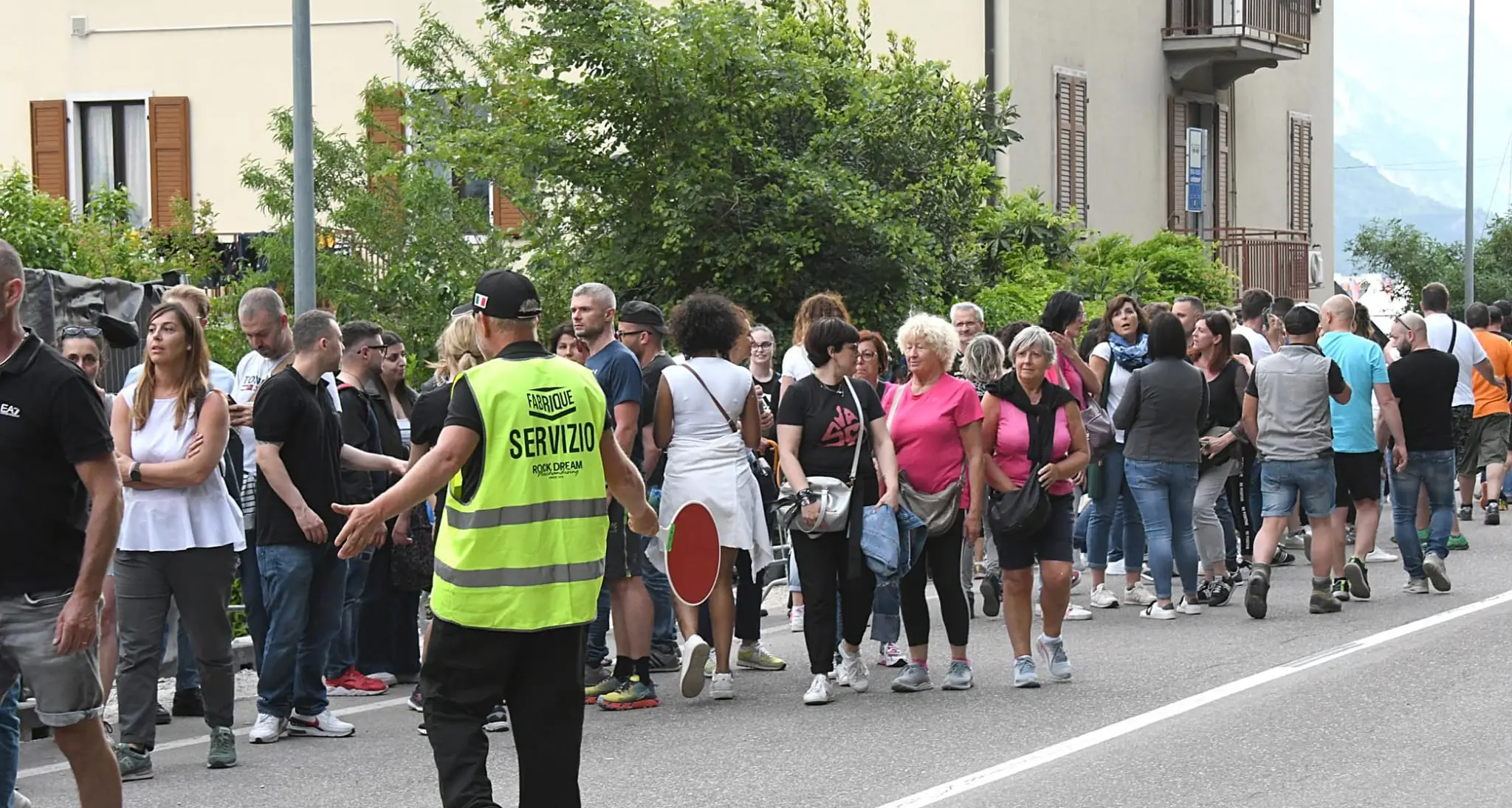Macché security: al concerto di Vasco gli \"Operatori simpatia\". E ospedali da campo, emergenza sanitaria, posti letto in tenda