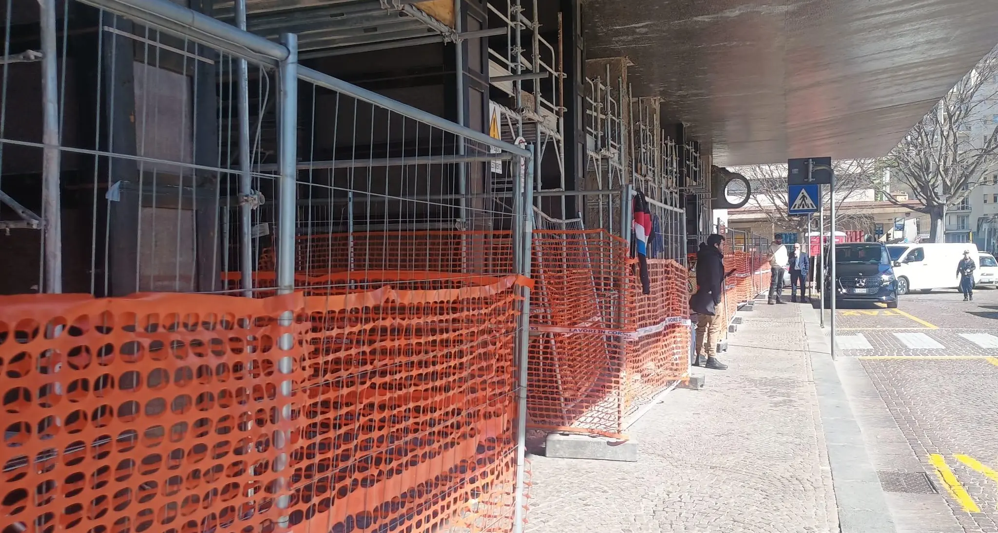 «Degrado in stazione»: l’allarme del sindacato di polizia in vista dei mercatini
