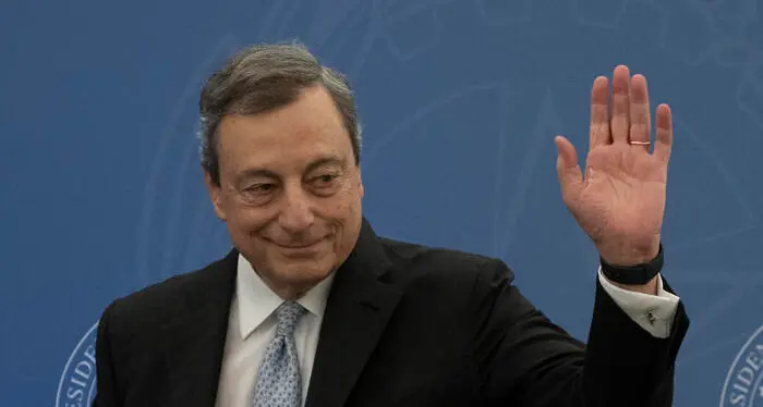 Mario Draghi getta la spugna: «Mi dimetto»