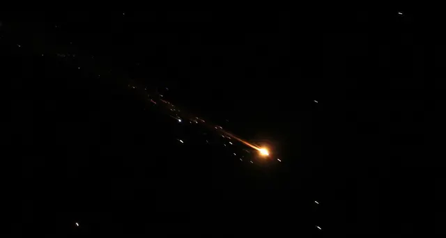 Esercito israeliano: 'Sferrati attacchi su larga scala in Iran'