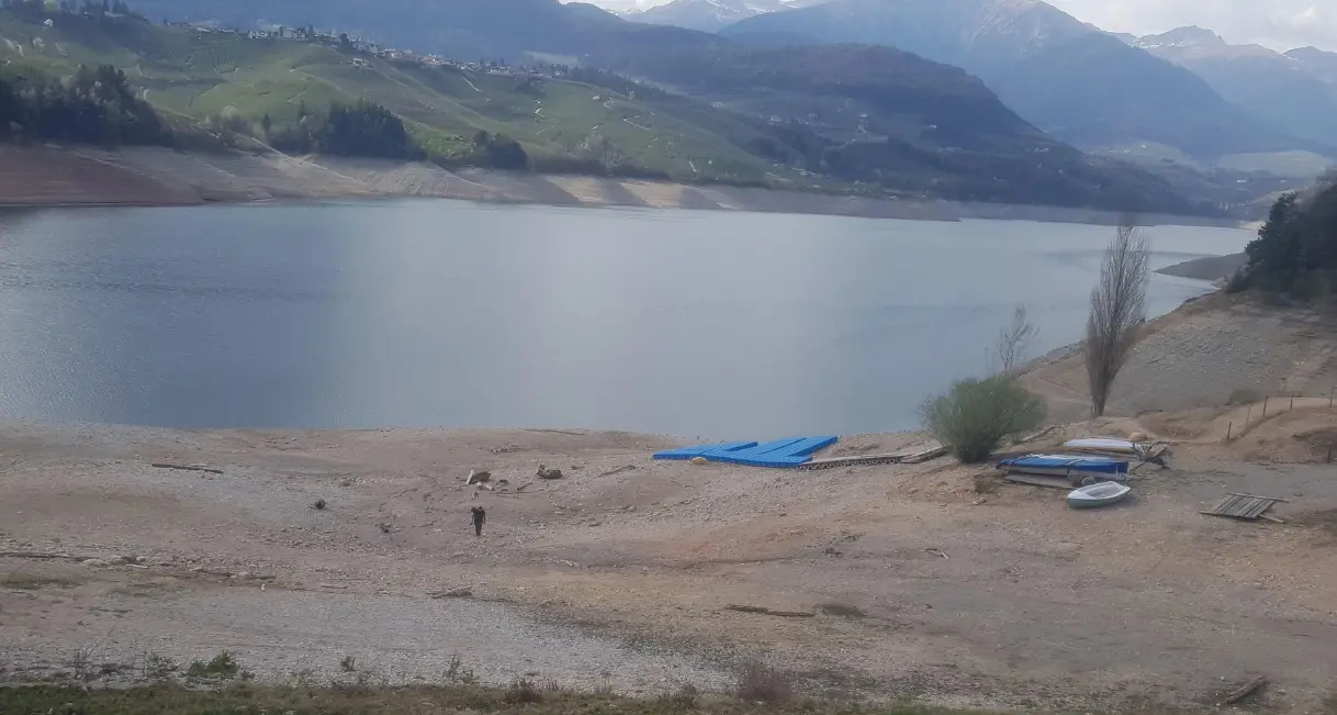 Niente acqua trentina per l'agricoltura veneta, Curcio nega lo stato di emergenza, Tonina soddisfatto: «si facciano i loro bacini»