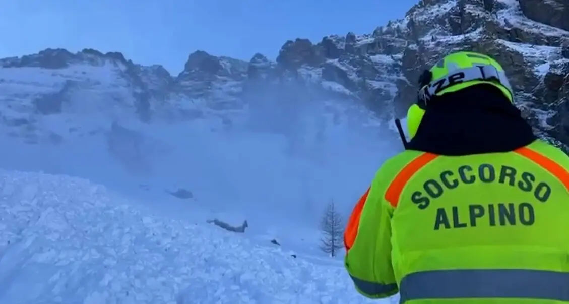 Valanga sul Presena: scialpinista estratto dalla neve e trasportato in elicottero al Santa Chiara