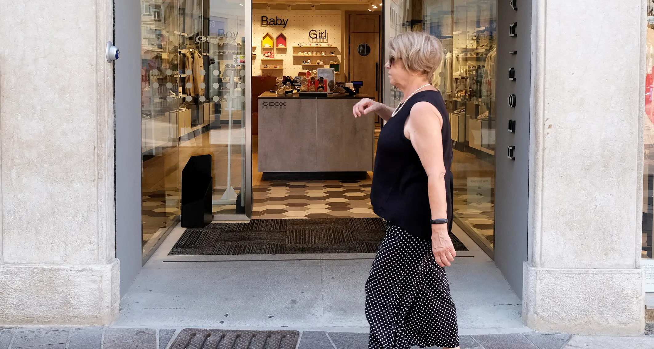 «Porte dei negozi aperte o condizionatori accesi»: il sindaco Ianeselli prepara un’ordinanza anti-spreco