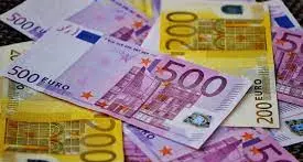 A 100 anni guarisce dal Covid e trova in casa un buono postale che vale 482mila euro