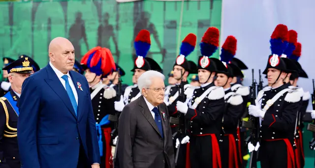 2 giugno: Mattarella a Crosetto,forze armate ne rappresentano impeccabilmente spirito