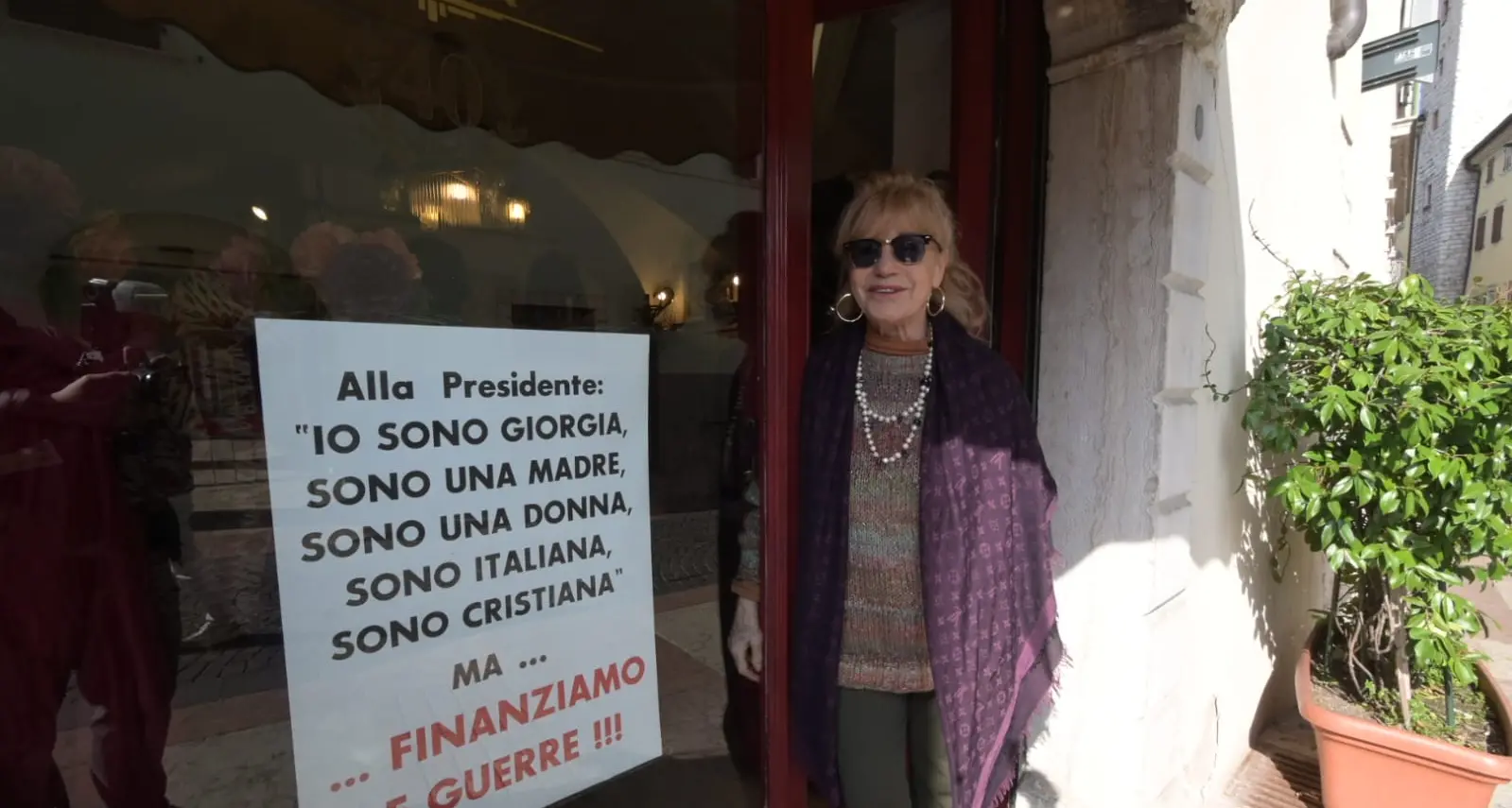 Vertice del G7 a Trento, tra il malumore dei commercianti e le proteste di sindacati e attivisti