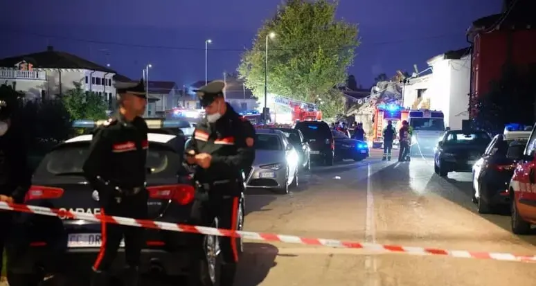 Verona: esplosione durante uno sgombero: muoiono 3 carabinieri, 13 i feriti. Fermati due 60enni