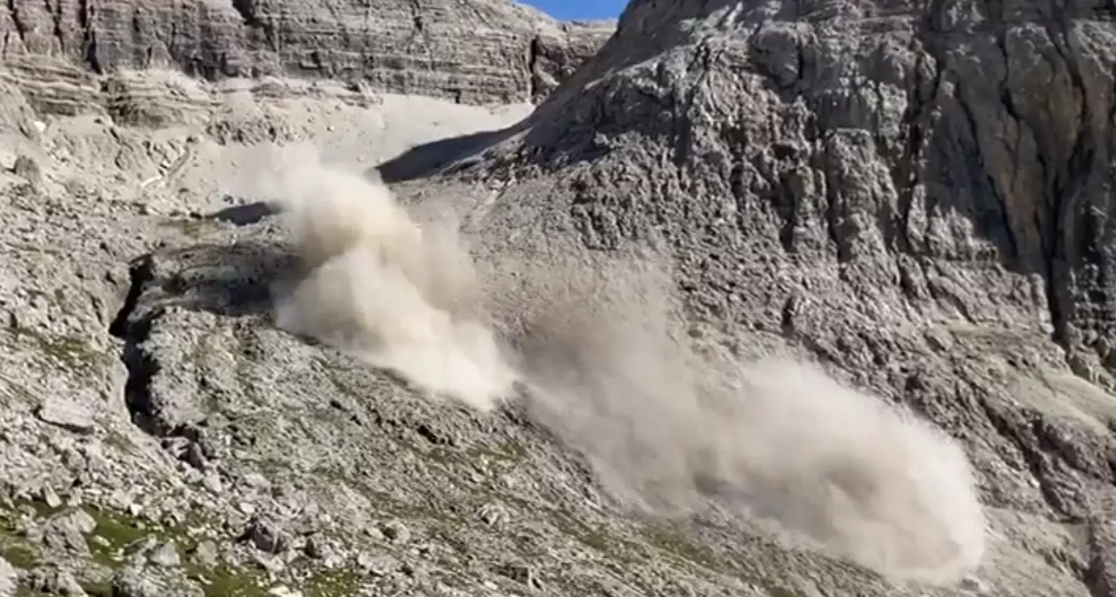 Fognatura del Boé, avanti a tutta dinamite: lo scavo prosegue di mina in mina, ecco il VIDEO