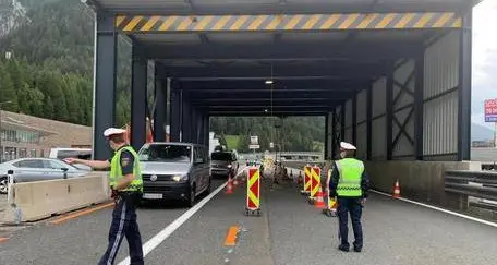 Divieti al Brennero, ultimatum dell'Ue a Vienna: “Comprensibile la rabbia in Italia e Germania”