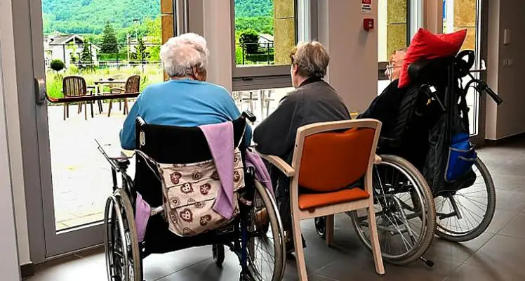 Rsa, via libera agli aumenti: la retta alberghiera ritoccata fino a 90 euro in più al mese