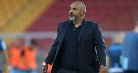 Lutto nel mondo di calcio: è morta la moglie dell’allenatore del Cagliari Fabio Liverani