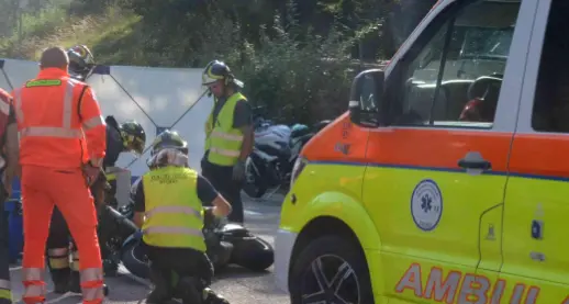 Motociclista esce di strada a Stramentizzo, è grave: trasportato al Santa Chiara in elicottero