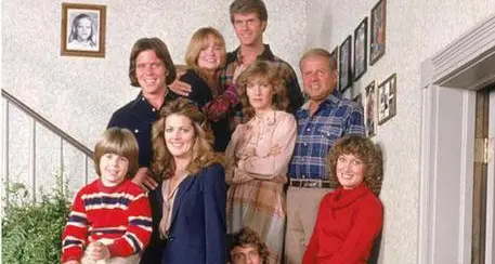 Morto Adam Rich, era il piccolo della “Famiglia Bradford”