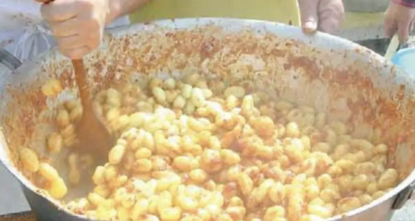 Carnevale, consegna dei gnocchi a domicilio per anziani e disabili: “Vogliamo dare gioia a tutti”