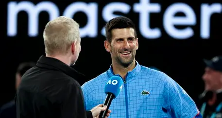 Nuovo trionfo per Djokovic, vince il suo decimo Open d'Australia e torna primo