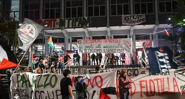 Flotilla: Palazzo Nuovo Torino occupato, 'avevamo promesso'