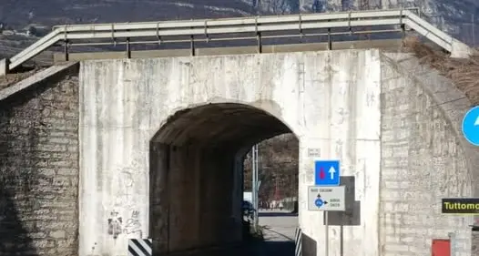 Rovereto, il sottopasso del Navicello chiude due mesi per lavori in orario notturno, «ma almeno di giorno no»
