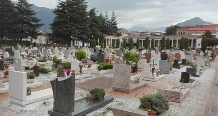 Socrem in ripresa: «Negli ultimi 3 mesi le cremazioni sono state il 67% delle persone venute a mancare»
