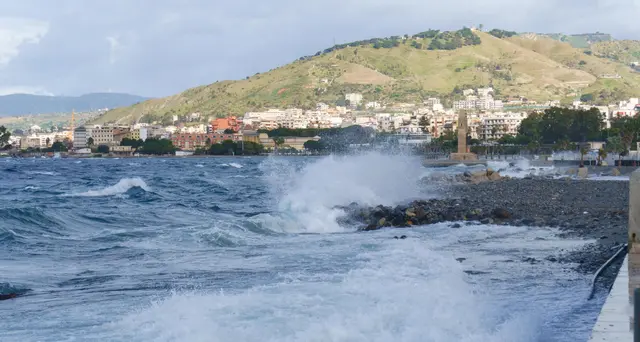Maltempo: allerta arancione su Lazio e Calabria