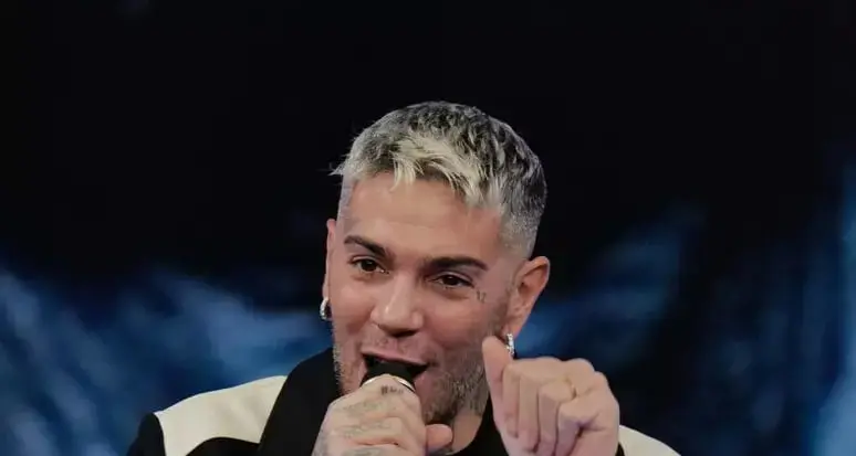 Indagato per associazione, Emis Killa rinuncia a Sanremo: “Preferisco fare un passo indietro”