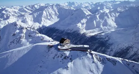 Capodanno in musica a oltre tremila metri in Val Senales, nell’hotel più alto d’Europa