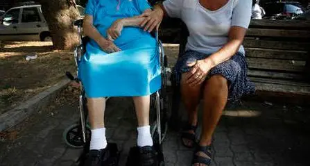 Sempre meno badanti e colf, non si trovano e torna il nero
