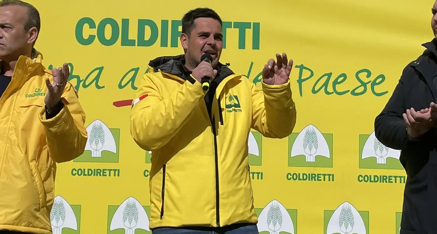 Agricoltori in piazza, saranno in centinaia dal Trentino a Parma: «Alimenti in laboratorio, più rigore»