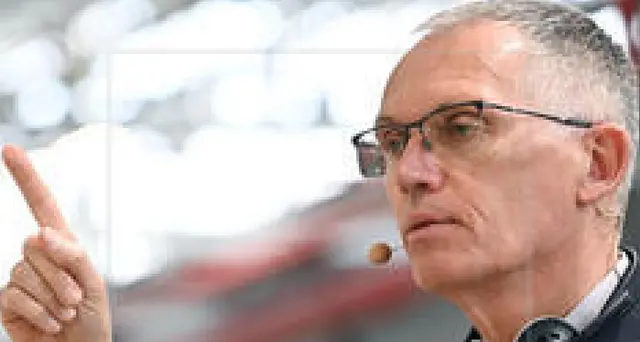 Stellantis: azionisti contro politica remunerazione Tavares