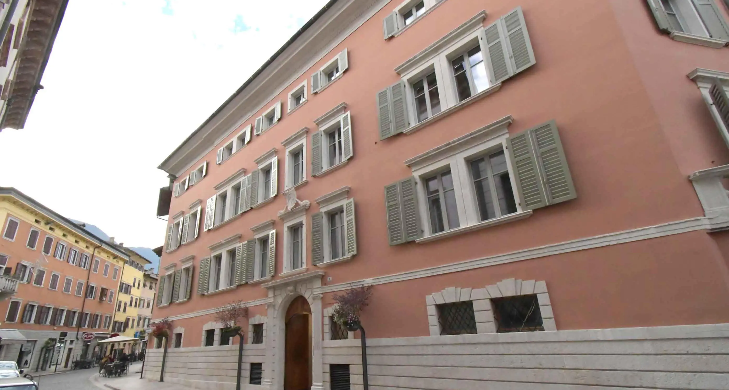 Facoltà di medicina, primari chiamati all'insegnamento: con Barbareschi, arrivano Anna Brugnolli e Paola Feraco