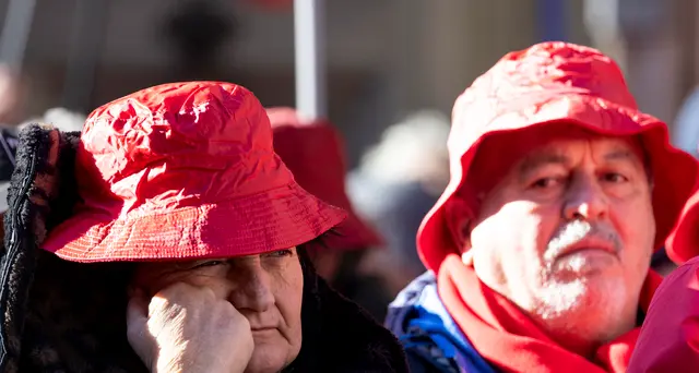 Pensioni, dal 2027 si esce un mese dopo e con assegni più bassi: le novità