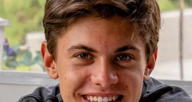 Mercoledì i funerali di Giovanni Bernabé, il giovane liceale precipitato dalle Placche Zebrate