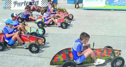 Cento mini-piloti in gara a Miola (ma con le macchinine a pedali)