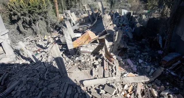 Gaza, media: 12 morti in raid di Israele su Rafah e Khan Yunis