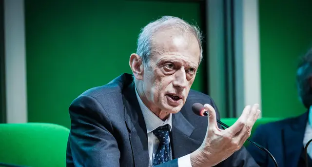 Vitalizi: Fassino, fatta operazione verità ma sono stato ingenuo