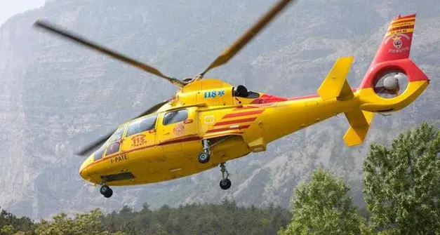 Levico, motociclista precipita in un dirupo sulla strada vecchia: trasportato in codice rosso a Trento