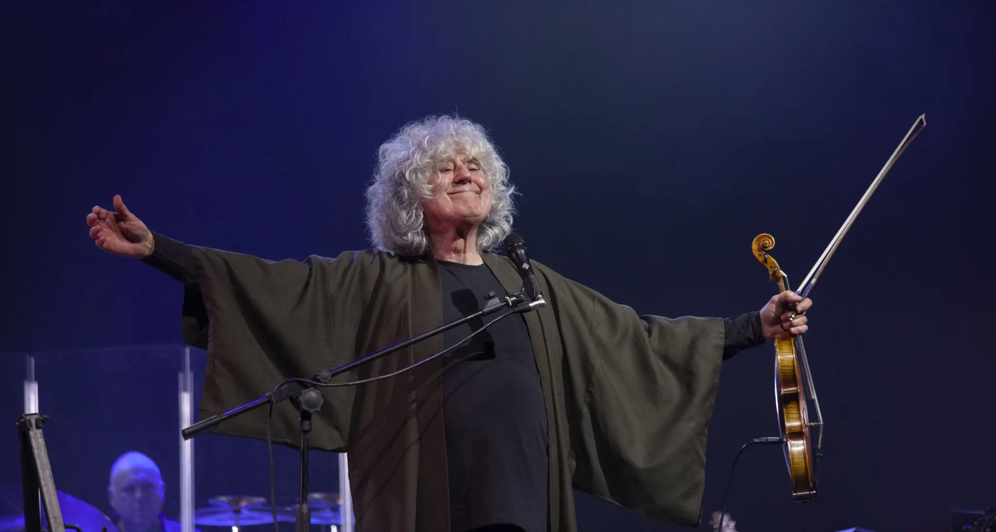Angelo Branduardi stasera in concerto a Torbole: «Vi canto Mozart, ma anche la Fiera dell’Est»