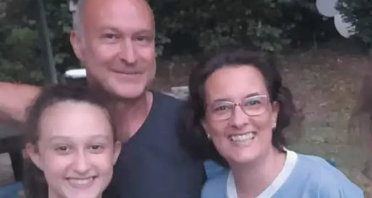 Le lacrime di Patrizia, che ha perso marito e figlia: “Sandro ed Elisa erano la gioia”