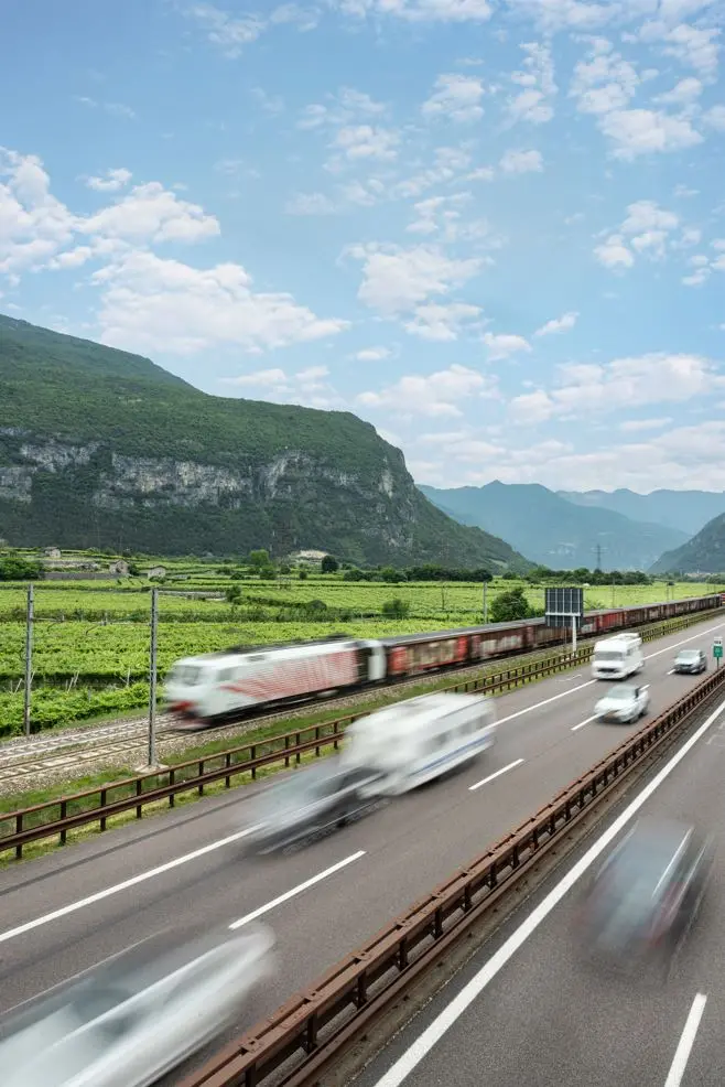 Ferrovia e autostrada, quando la concorrenza è leale e green