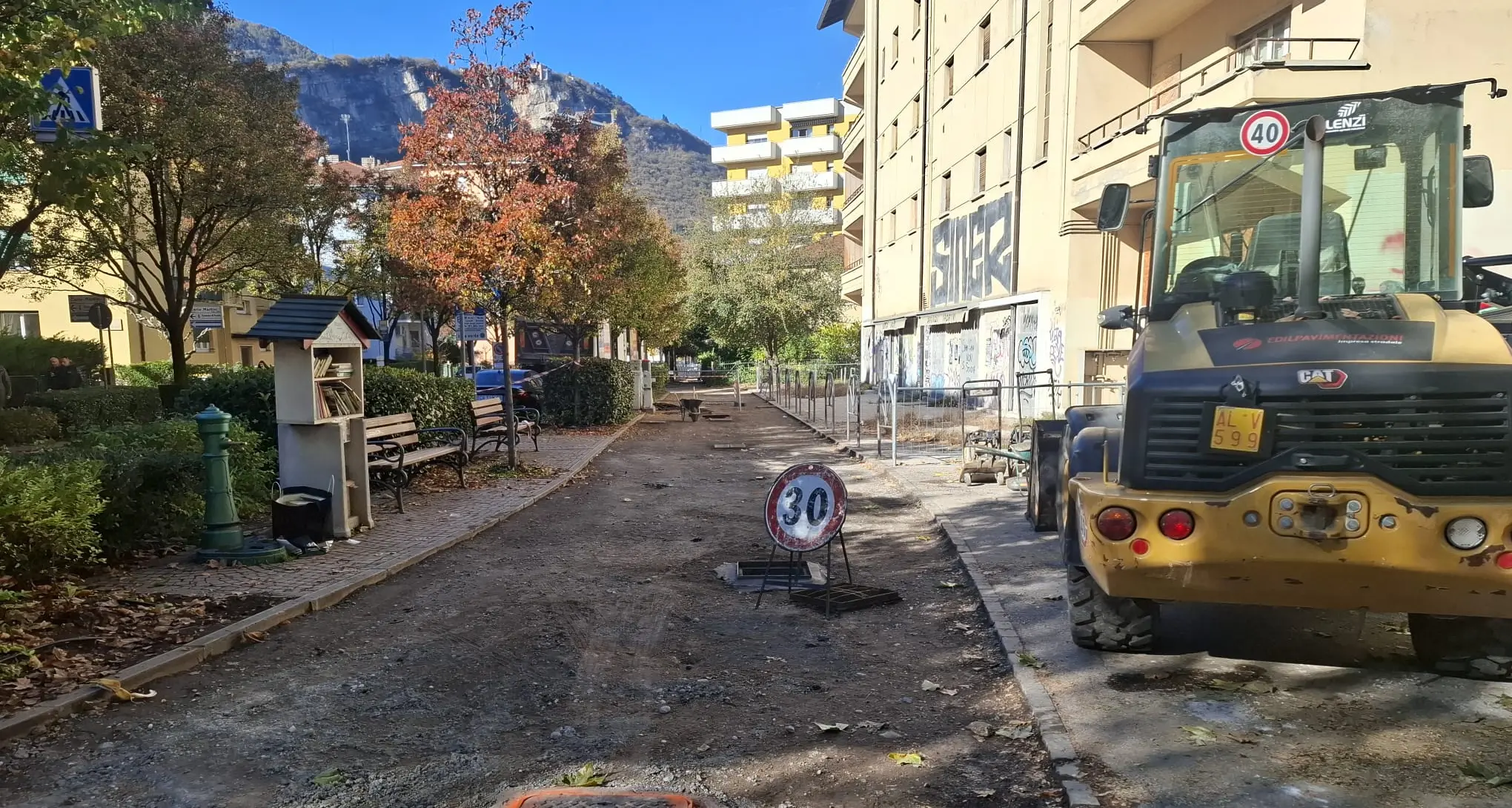 Trento, in corso di rifacimento la ciclabile di via San Pio X