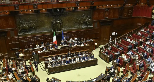 Camera: Fico annuncia scioglimento gruppo Coraggio Italia