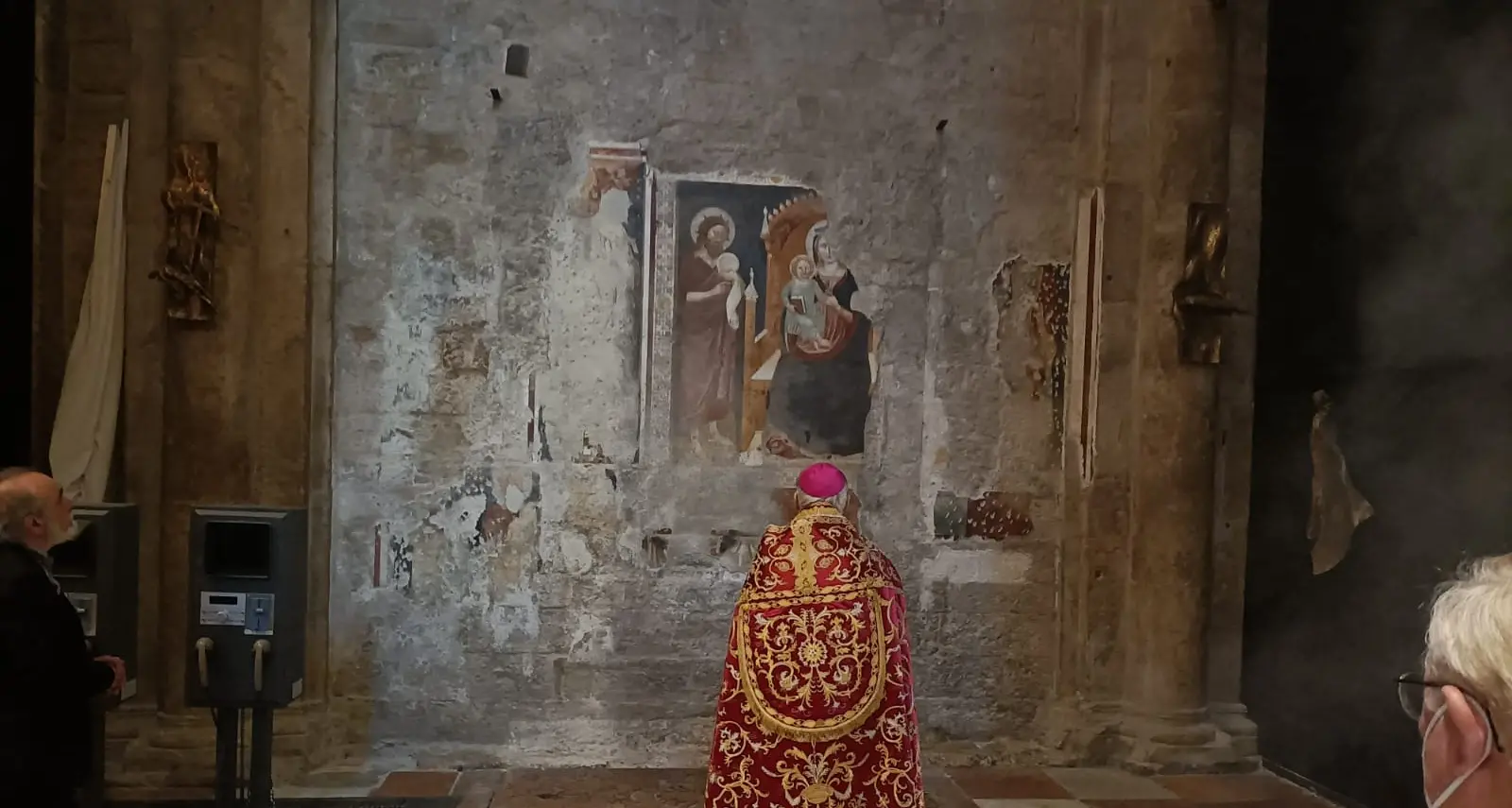 Ecco il prezioso affresco del Trecento svelato nel Duomo di Trento – VIDEO