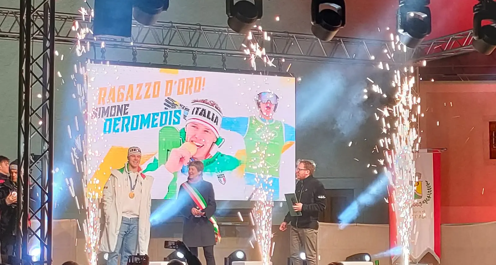 Taio abbraccia Deromedis, medaglia d’oro alle Olimpiadi nello ski cross