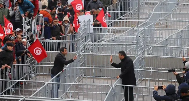 Tunisia:contro Saied di nuovo in piazza Ennhadha e alleati
